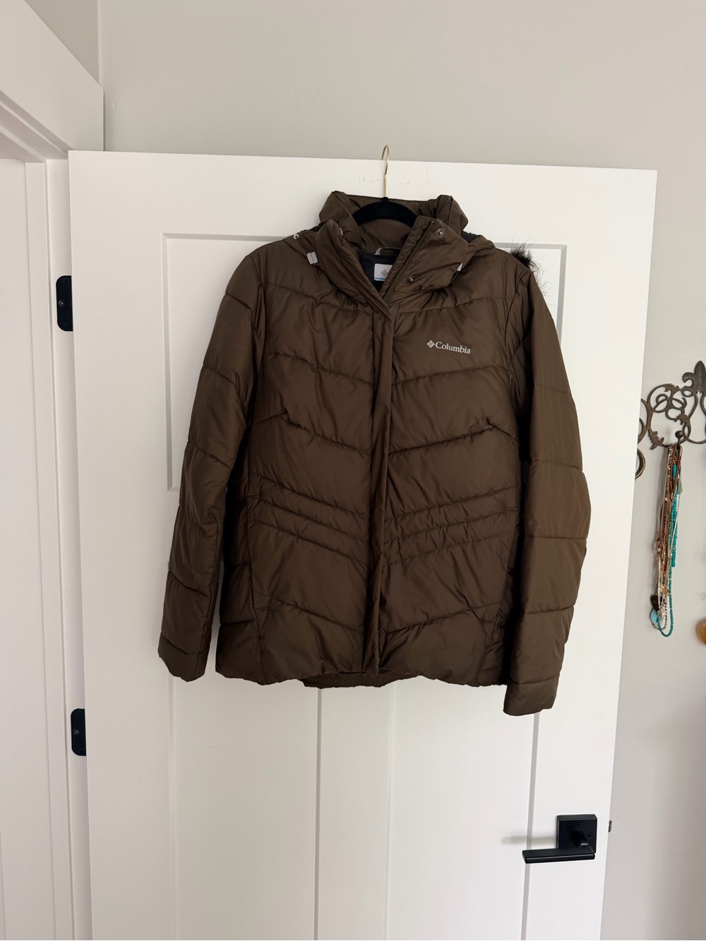 Columbia Men's Brown Quilted Puffer Jacket with Hood